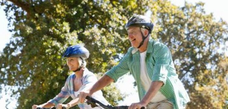 Pedalar ajuda a evitar e combater artrose nos joelhos