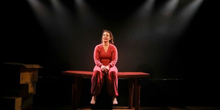 Peça: “Não conta pra ninguém”