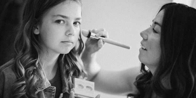 Adultização e normalização da exploração sexual infantil vem desde os anos 80