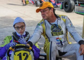 Do sonho de menino ao professor de kartismo que ajuda a transformar vidas