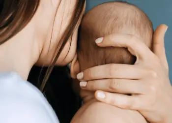 Culpa materna: psicóloga responde as 7 dúvidas mais comuns